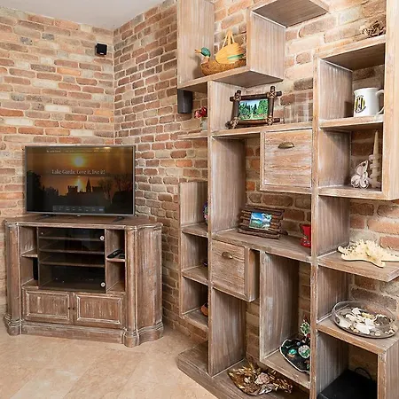 Rustico Petra - Regarda Travel * Bardolino